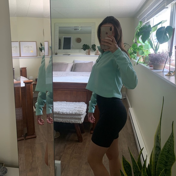 North Face Cropped Fleece - Picture 7 of 8